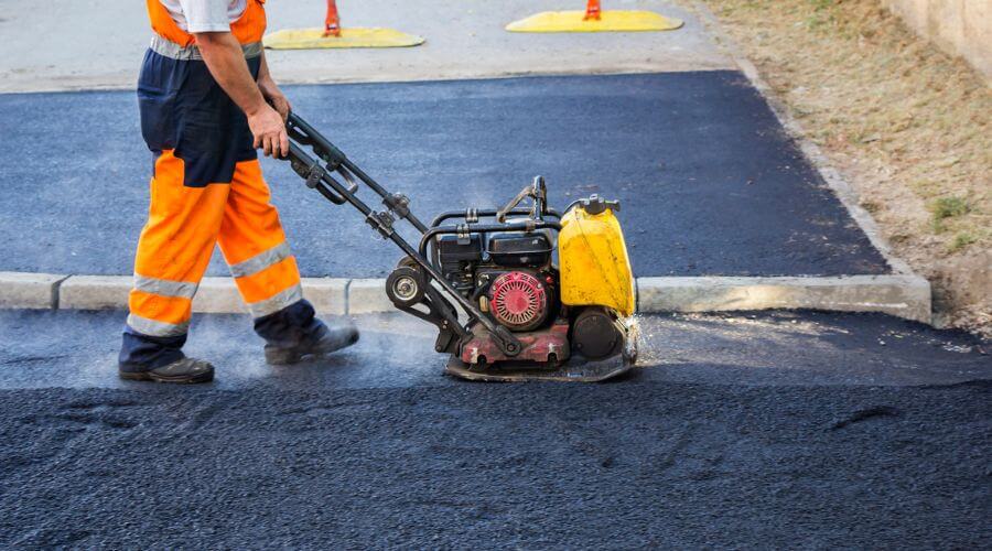 Professional gutter cleaning in Walton, NE